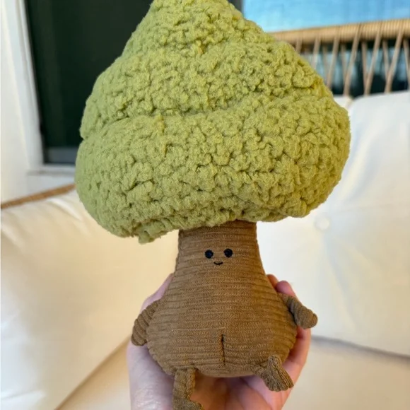 SPRING SALE🌷 NWT Forestree Lime Jellycat~Rare and Retired - Picture 1 of 5